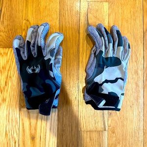 Kuiu Guide X Glove. Size large. Vias camouflage
